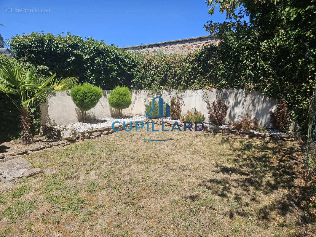 Appartement avec jardin, terrasse et garage, très jolie vue - photo 6