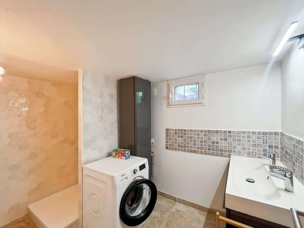 Maison à LA VALETTE-DU-VAR