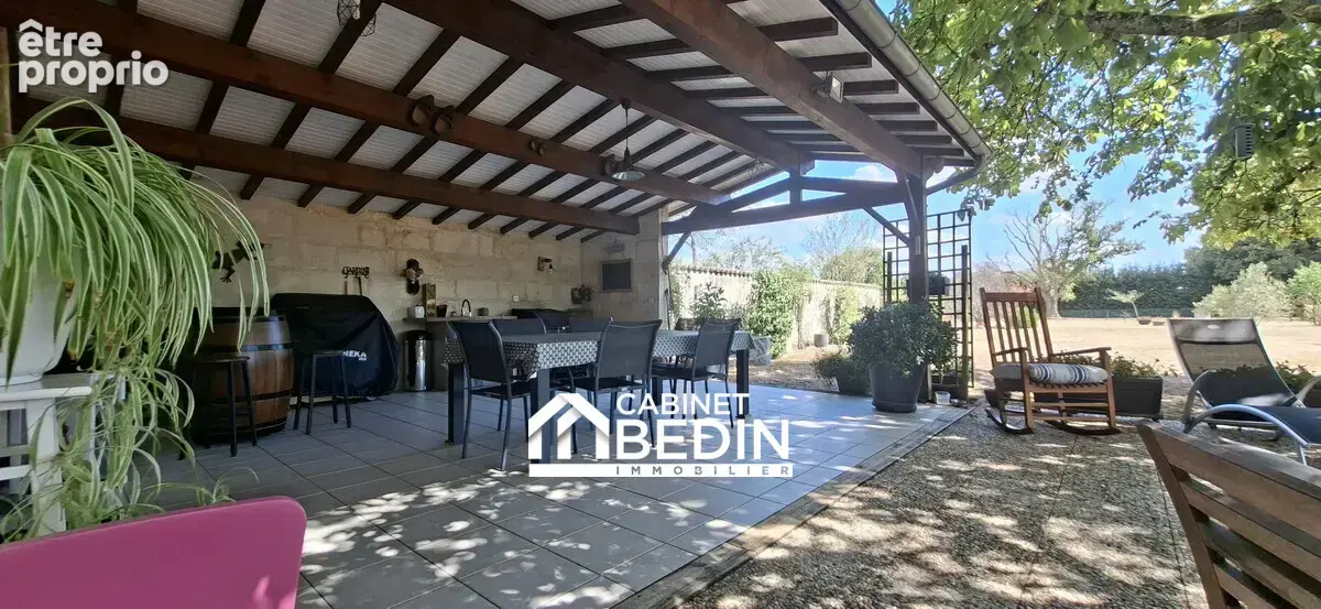 Maison 292 m² à Libourne  - photo 2