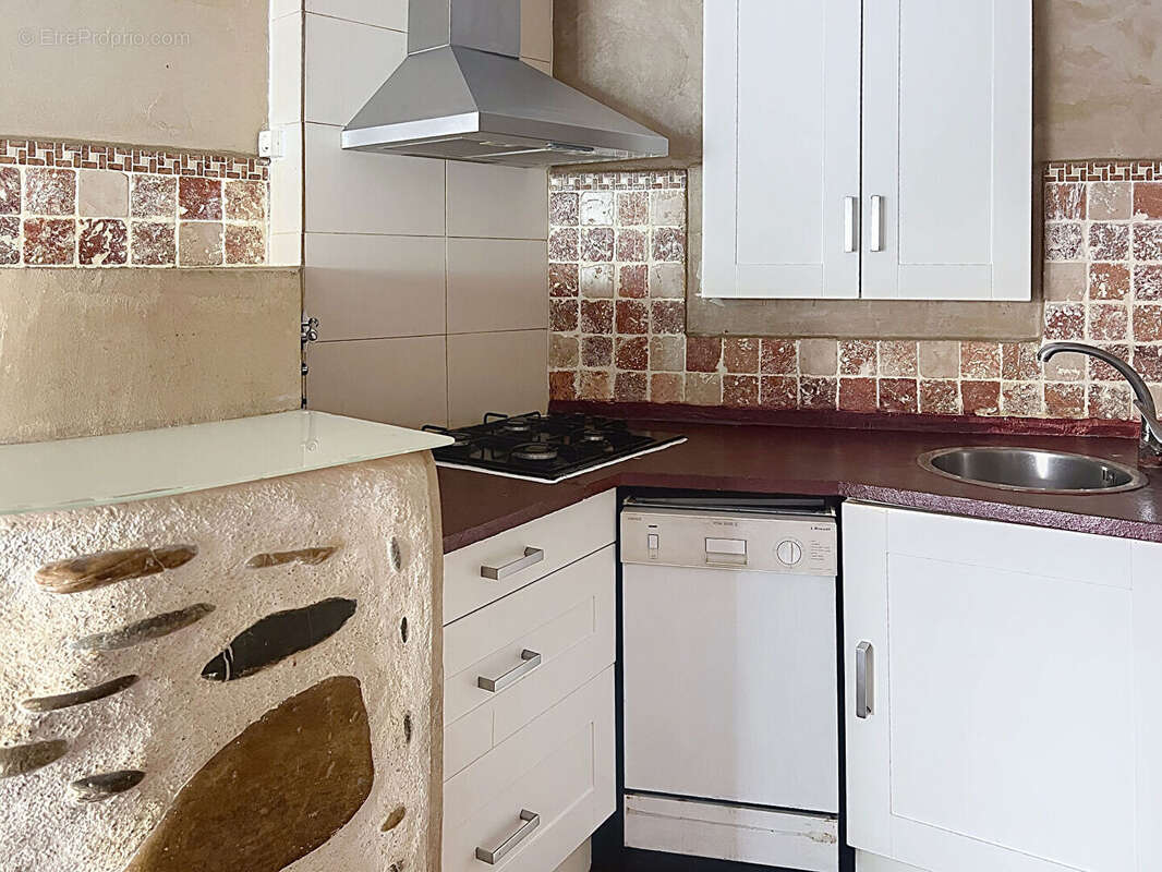 Appartement à GREOUX-LES-BAINS