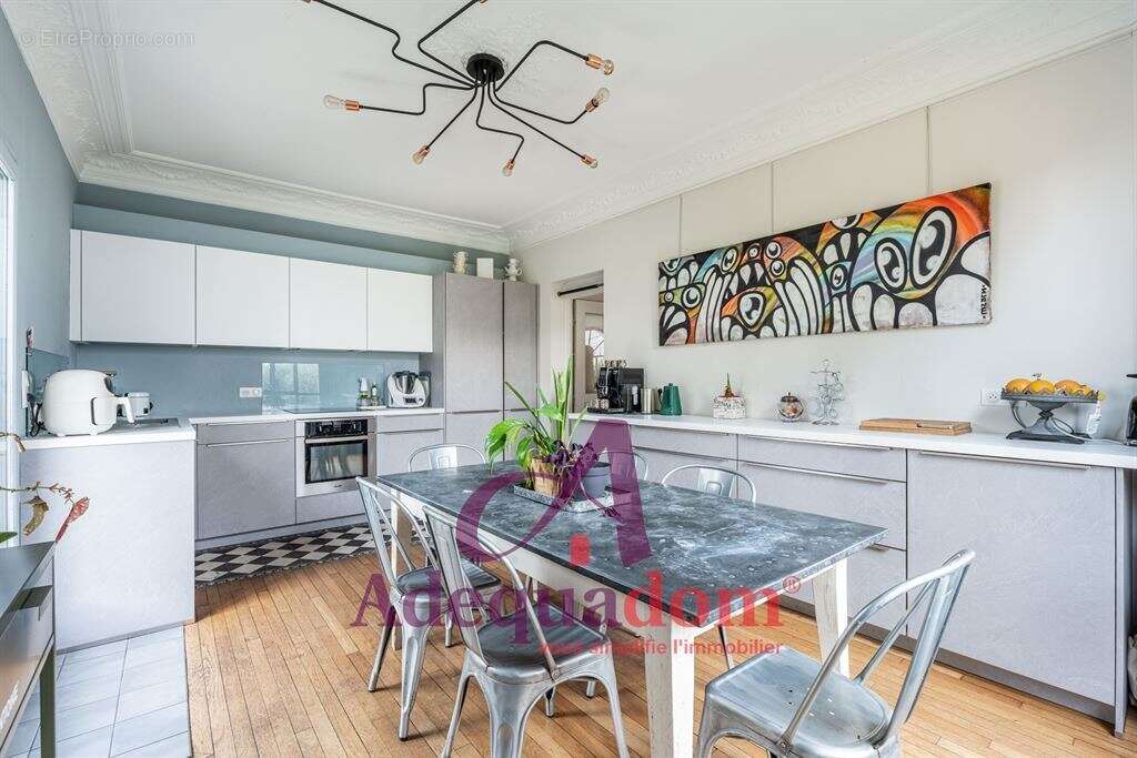 Maison à BOIS-COLOMBES