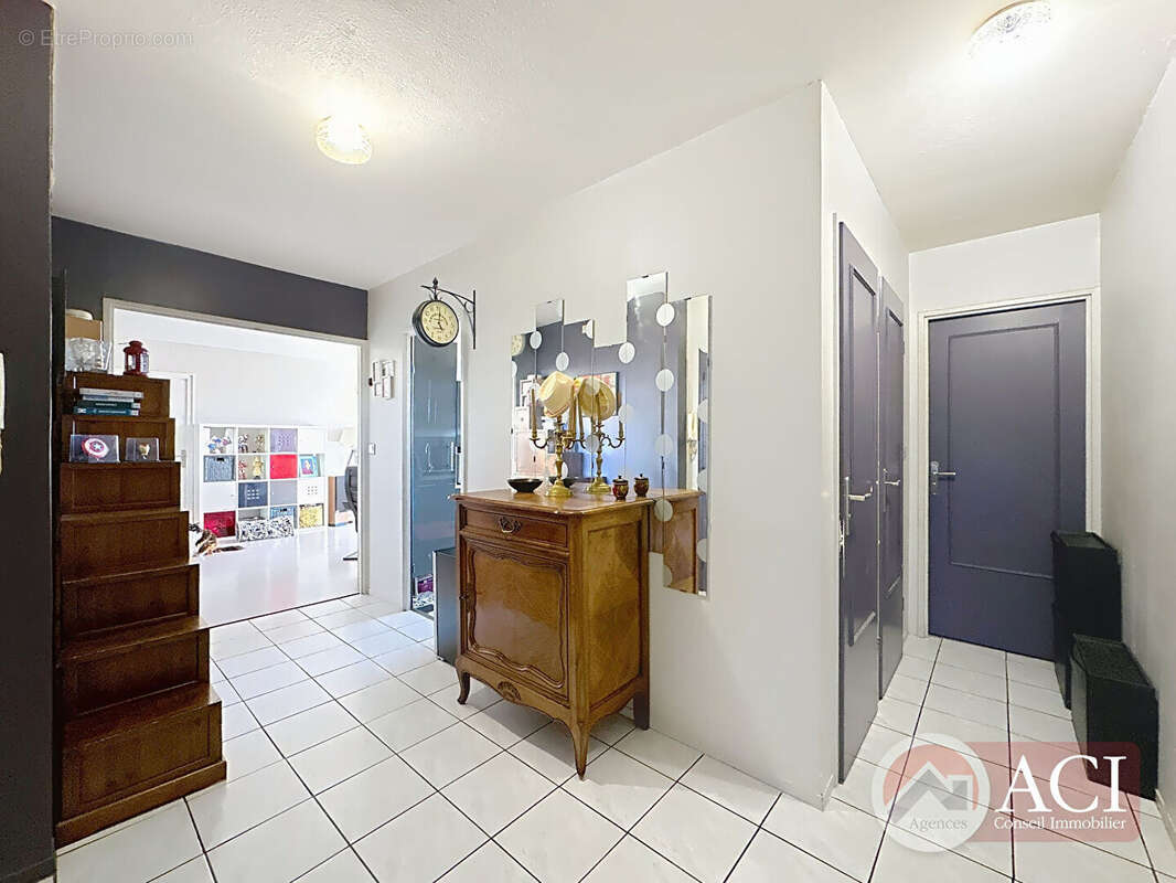 Appartement à EPINAY-SUR-SEINE