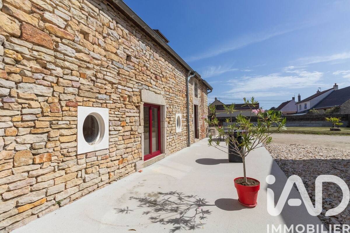 Photo 1 - Maison à CHAMPDOTRE