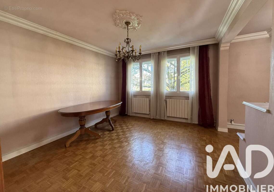 Maison 88 m² à Pont-Sainte-Marie  - photo 5
