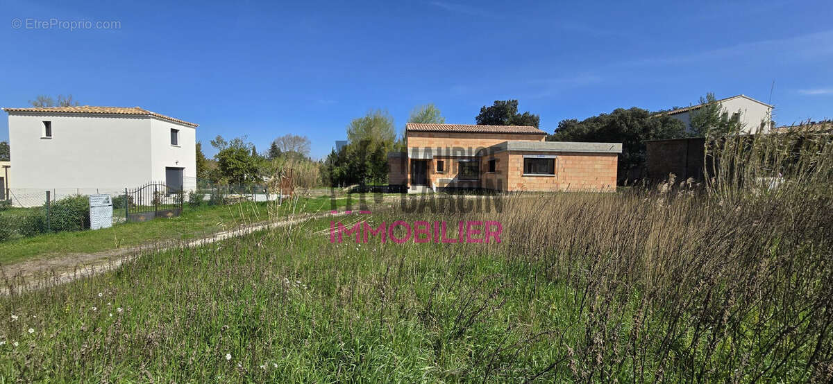 Terrain à ROCHEFORT-DU-GARD