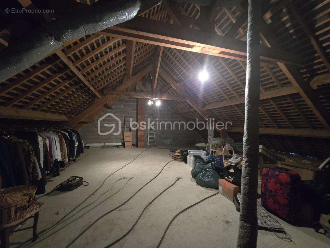 Maison à NOYAL-CHATILLON-SUR-SEICHE