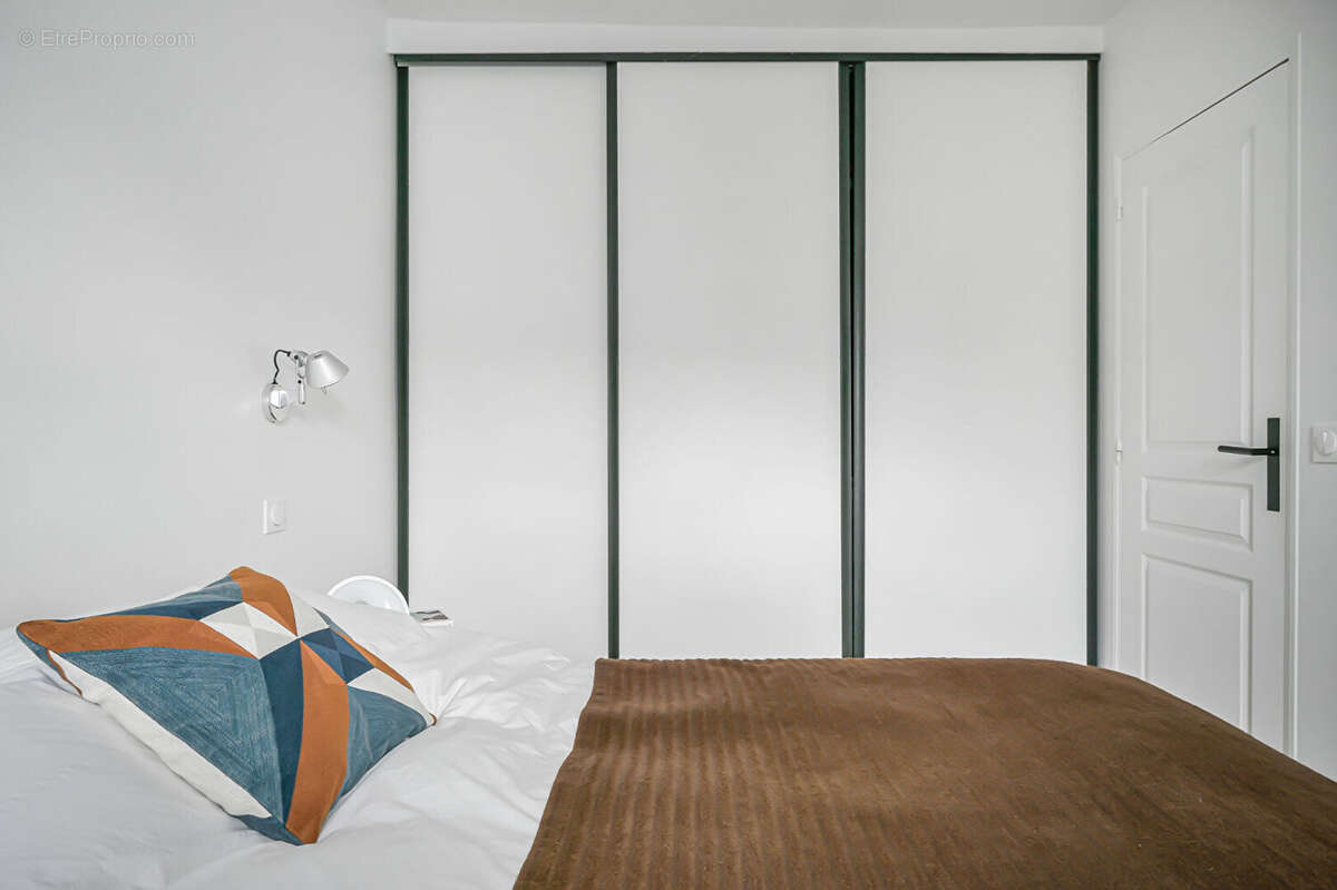Appartement à PARIS-14E