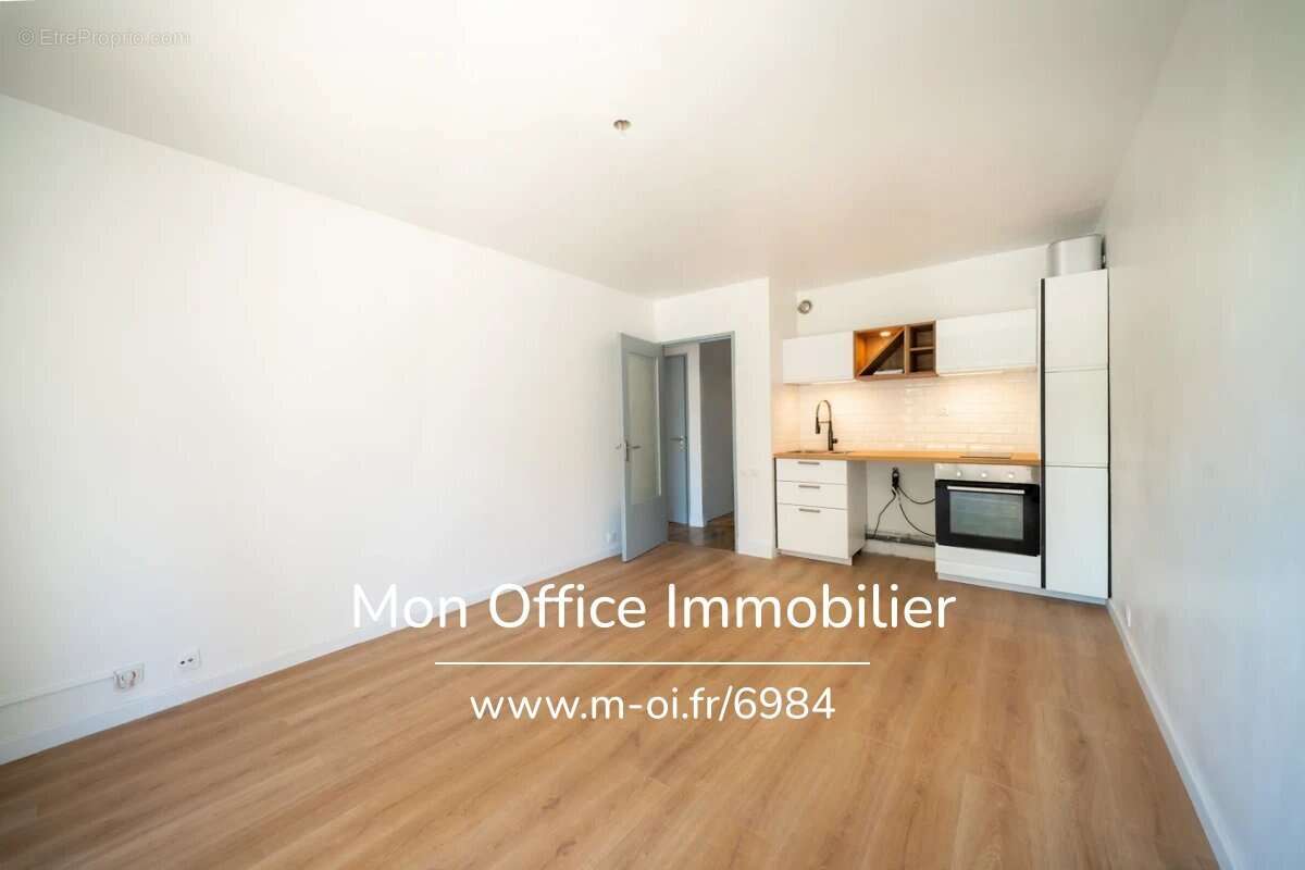 Référence : 6984-RVF - Appartement T2 - Secteur St Jérôme - photo 2