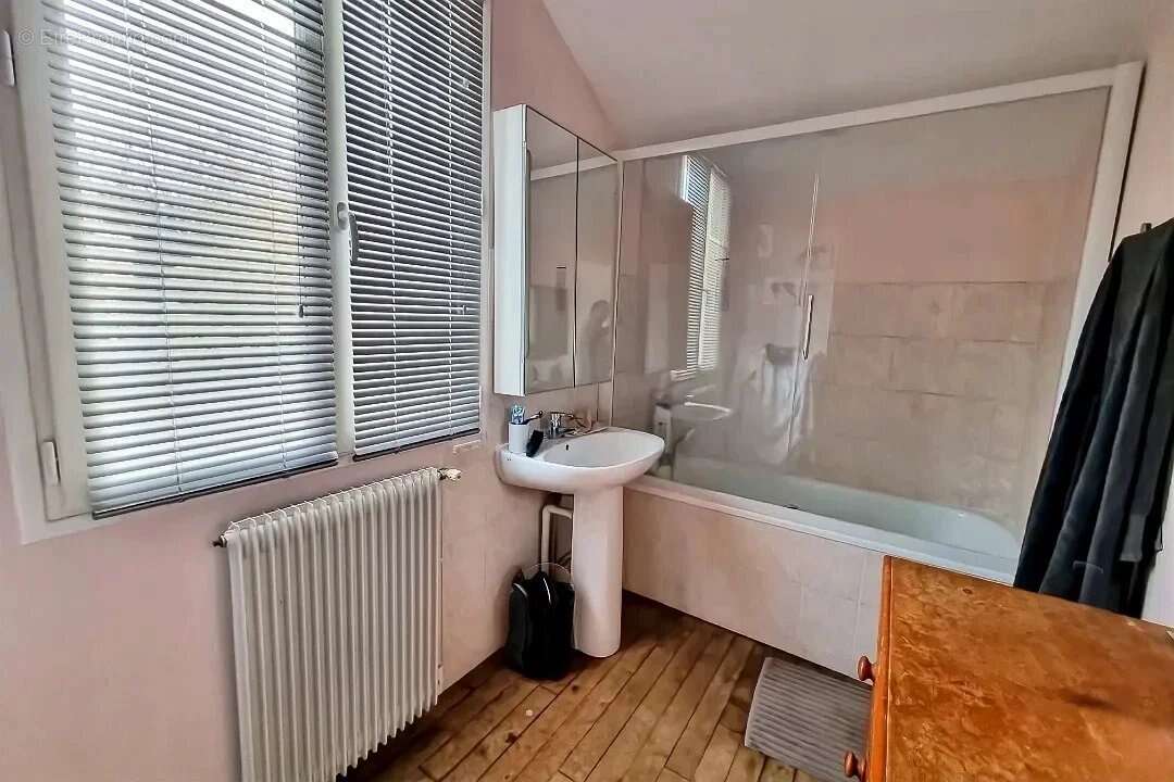 Maison à LE VESINET