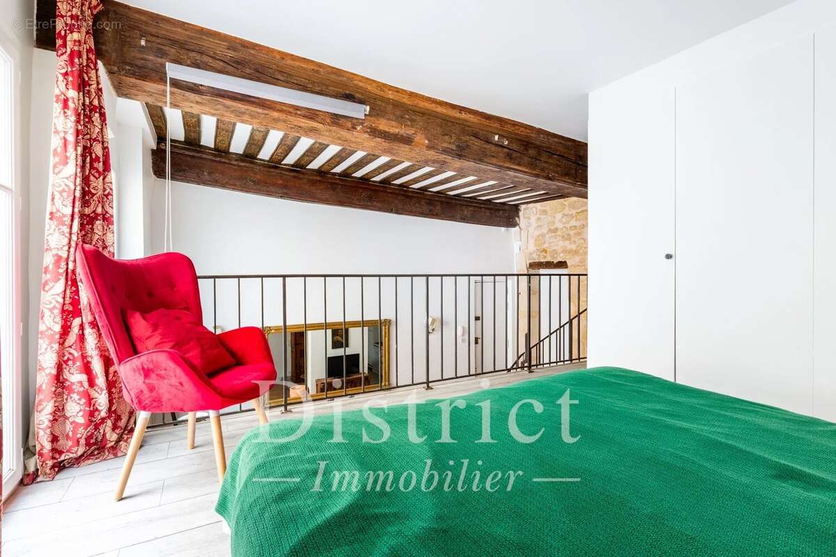 Appartement à PARIS-4E