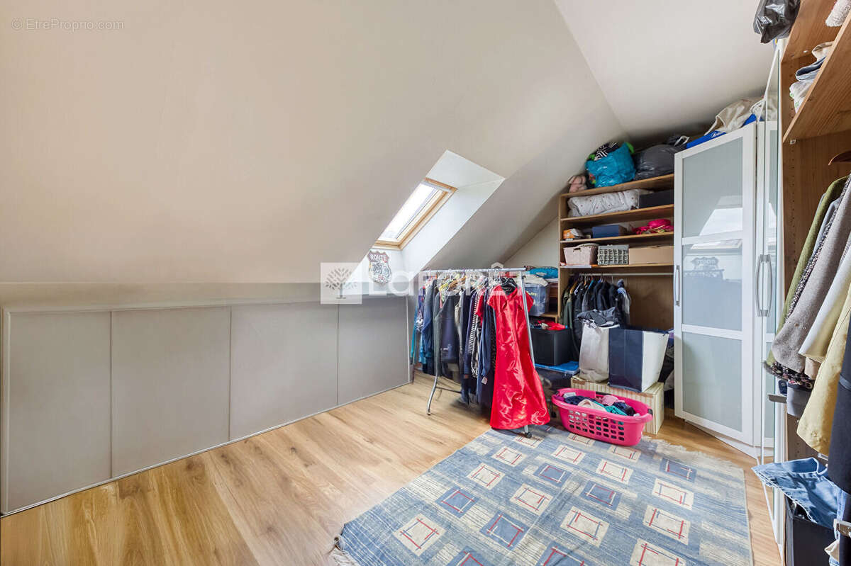 Maison à OZOIR-LA-FERRIERE