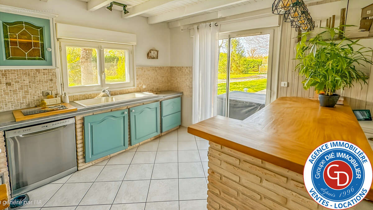 Villa avec 5 chambres, garage et piscine - photo 23