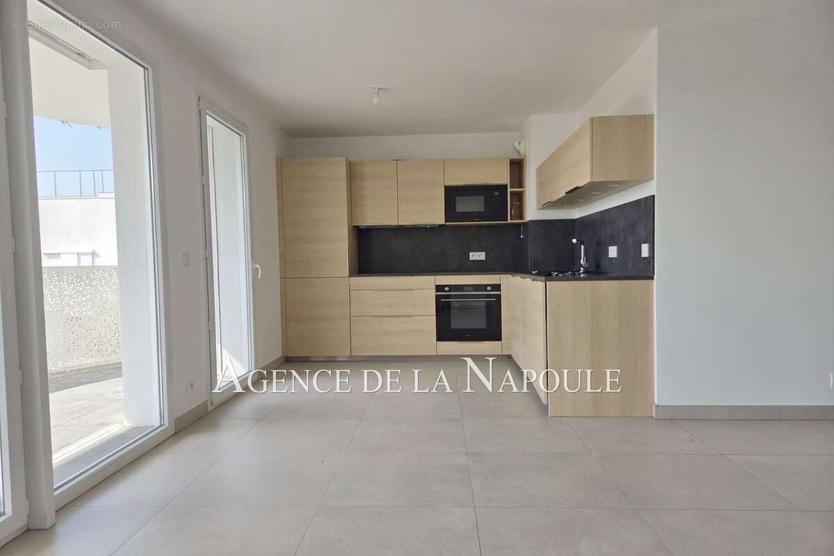 Appartement à MANDELIEU-LA-NAPOULE