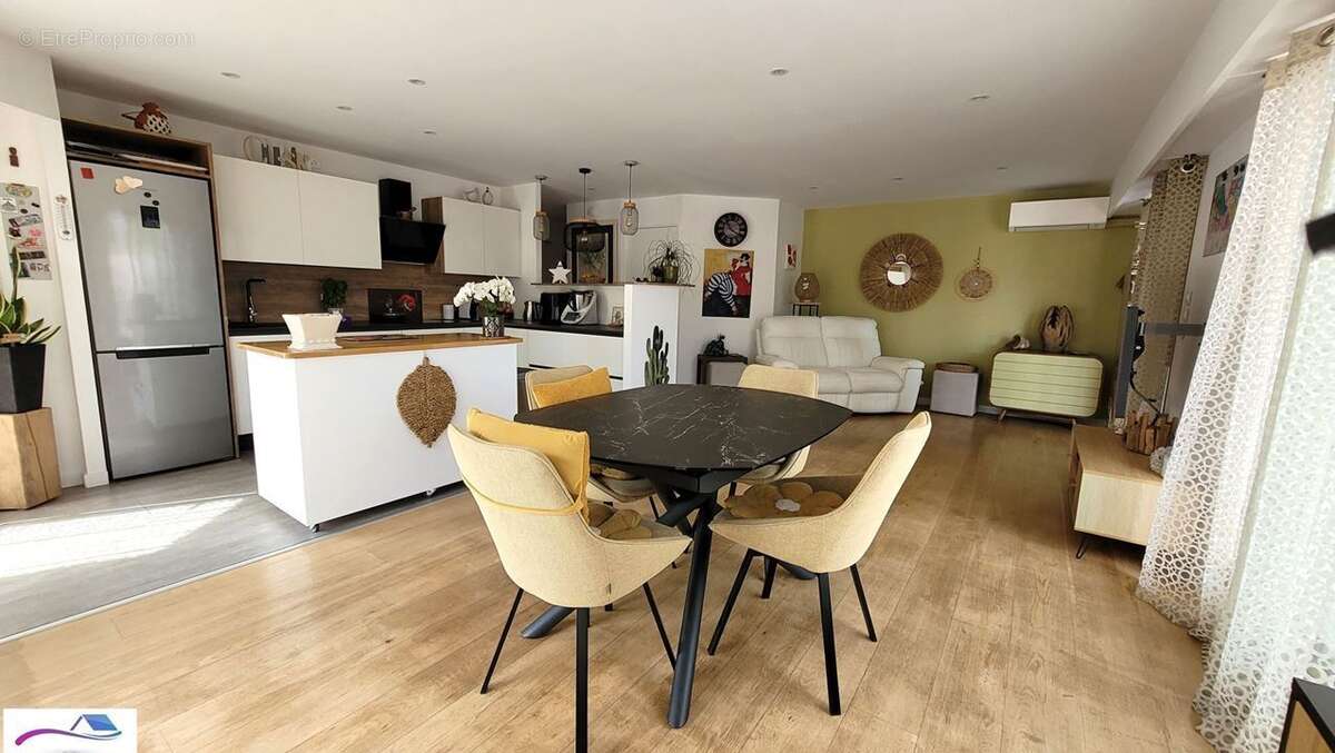Appartement 80 m² à Mandelieu-La-Napoule  - photo 2