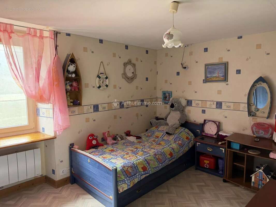 Maison à COURDEMANCHE