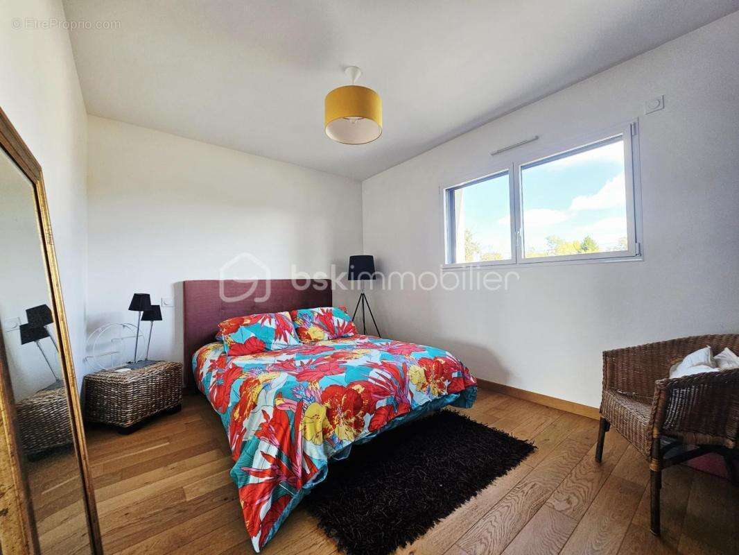 Maison à BAINS-SUR-OUST