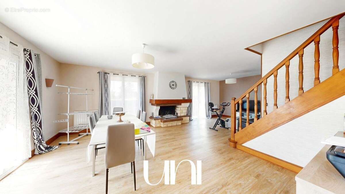 Maison 7pièces de 139m2 sur un terrain de 625m2 - Grandcamp-Maisy - photo 7