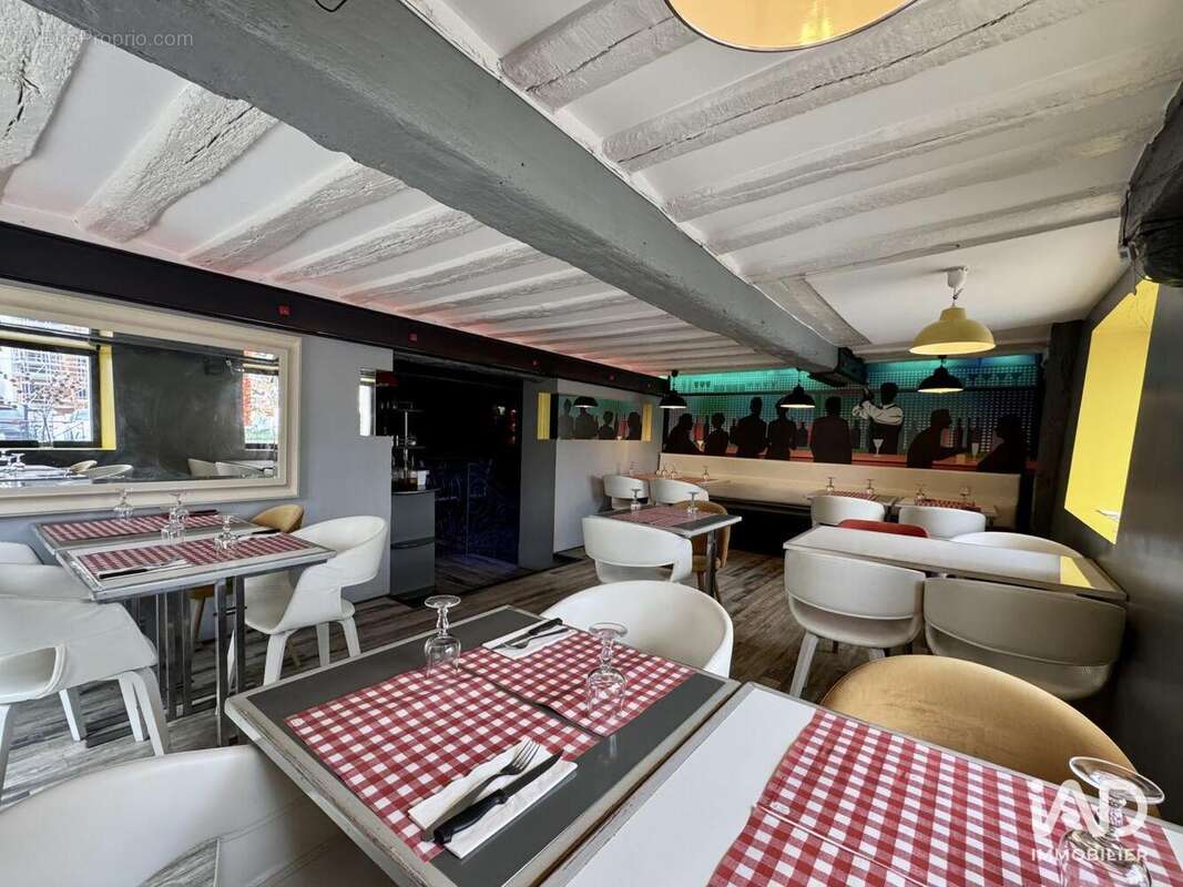 Photo 2 - Commerce à VILLECRESNES