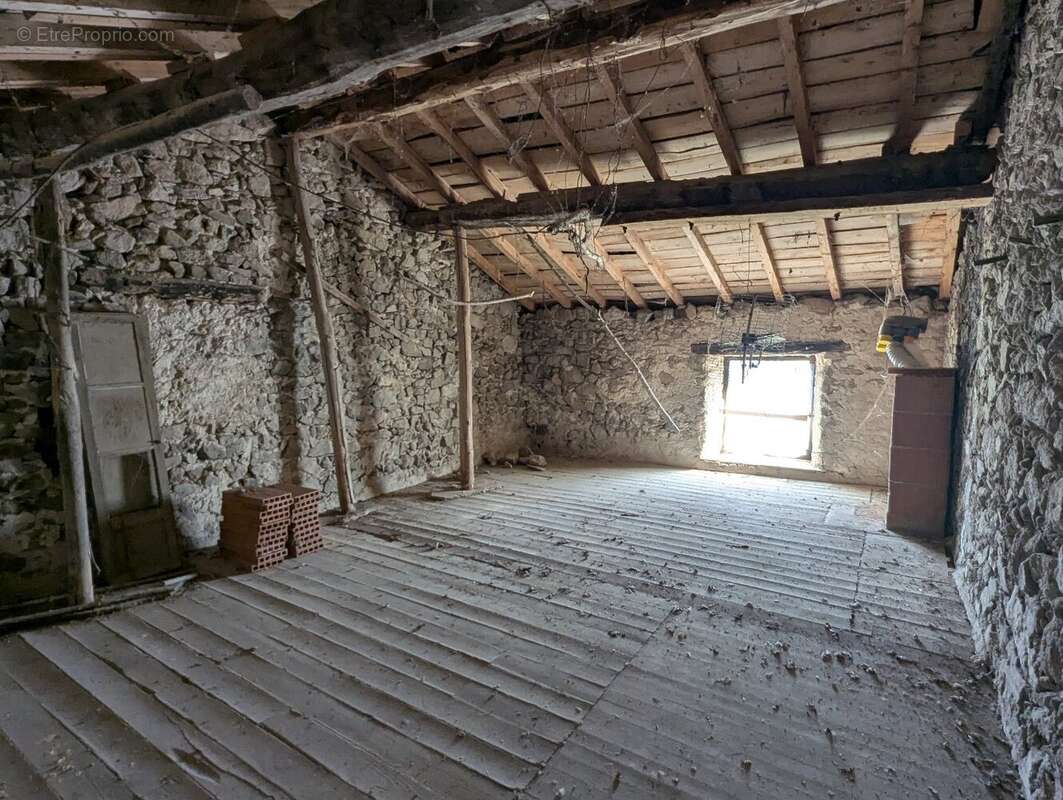 Maison de hameau de 183 m² avec jardin - photo 12