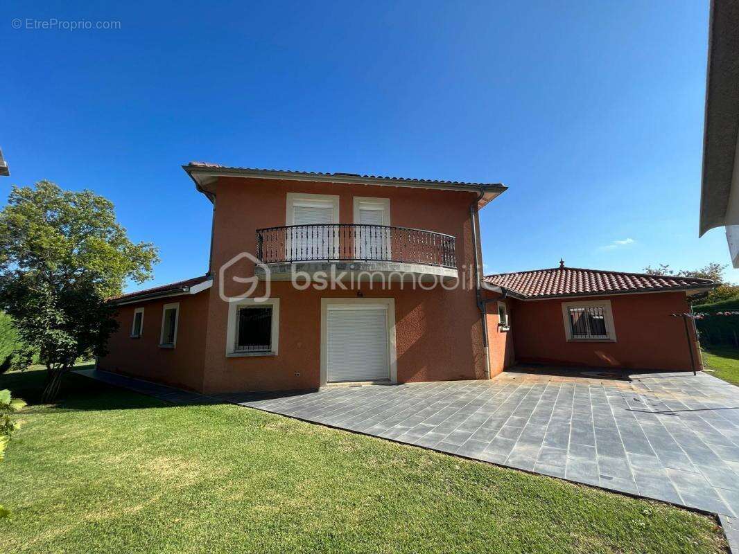 Maison à BEAUREPAIRE