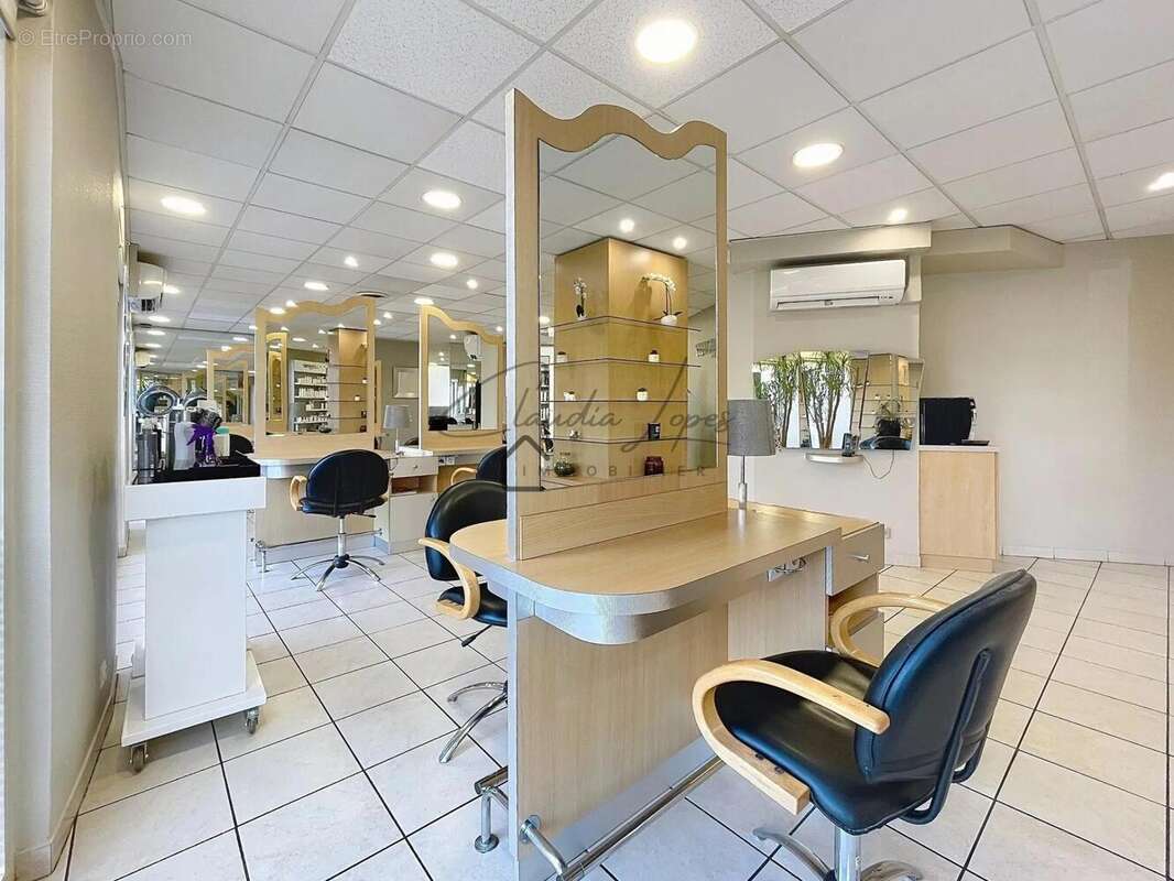 Photo 5 - Commerce à RUEIL-MALMAISON