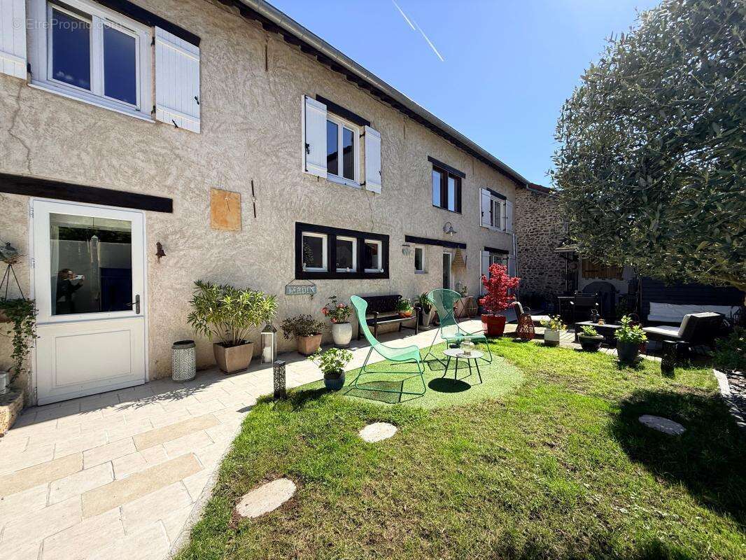 Maison à MAROLLES-EN-HUREPOIX