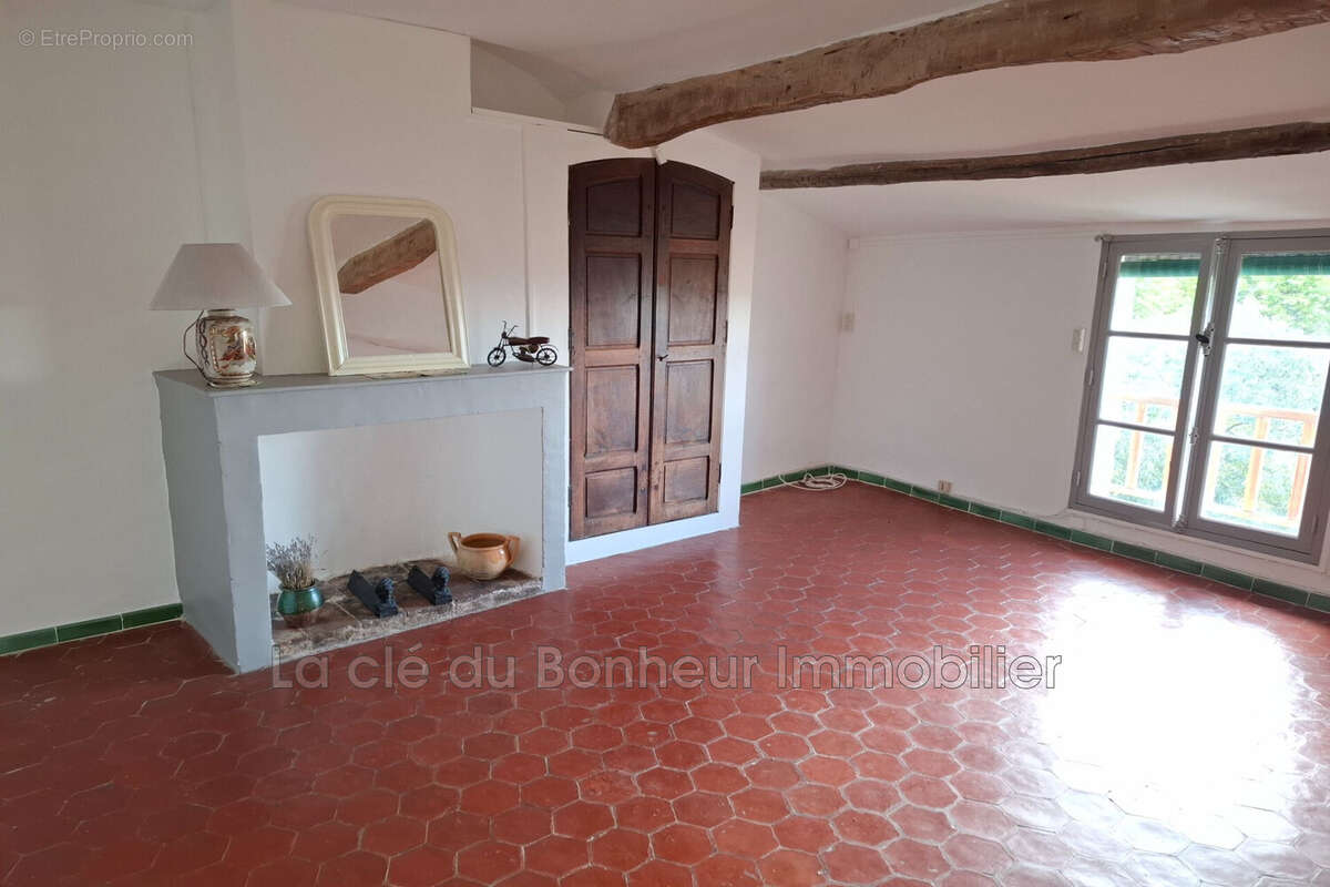 Maison à MOUSTIERS-SAINTE-MARIE