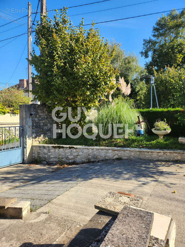 Maison à LONGUEVILLE