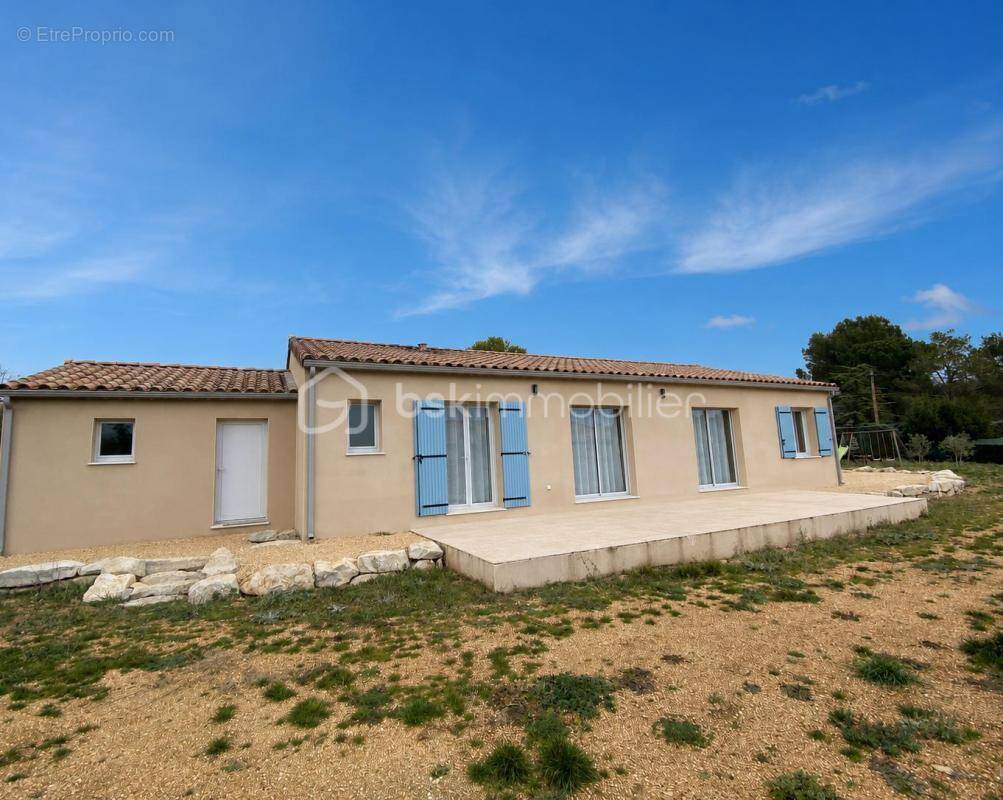 Maison à SAINT-SATURNIN-LES-APT