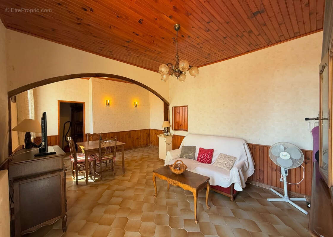 Maison à CASTILLON-DU-GARD