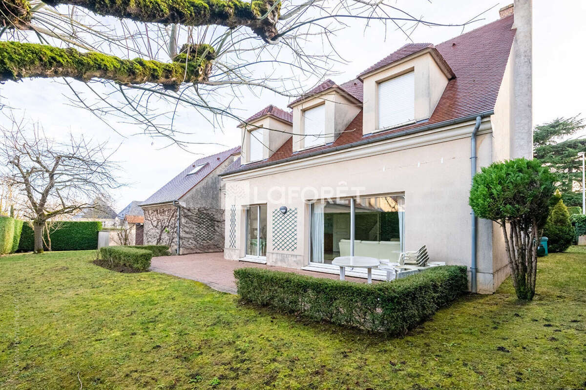 Maison à LOUVECIENNES