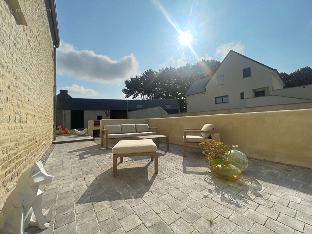 Coulombs_ maison/villa /loft/ en pierre 160 m2 / 2chambres/ jardin - photo 13