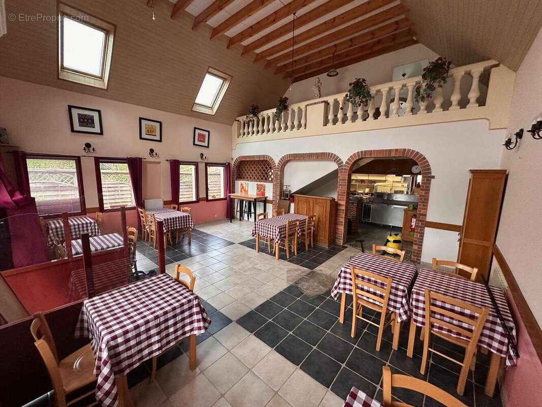 Photo 2 - Commerce à TREGASTEL