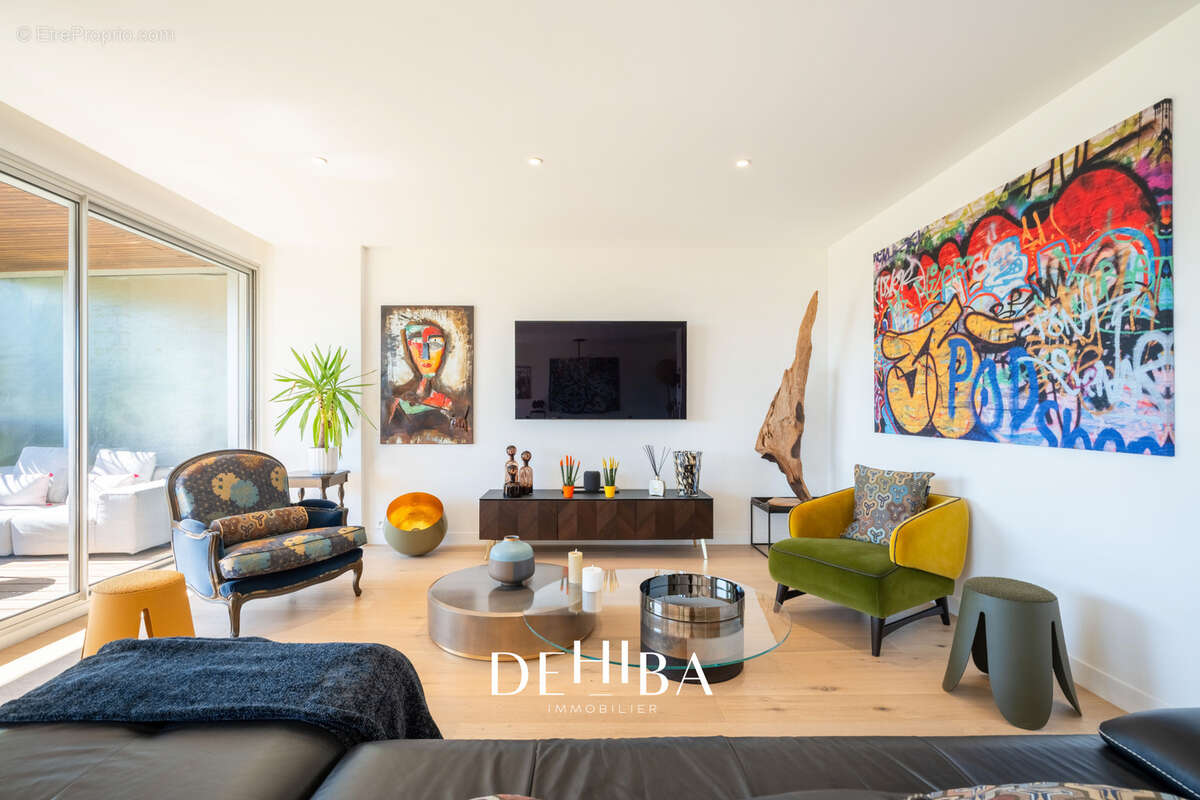Appartement à MARSEILLE-8E