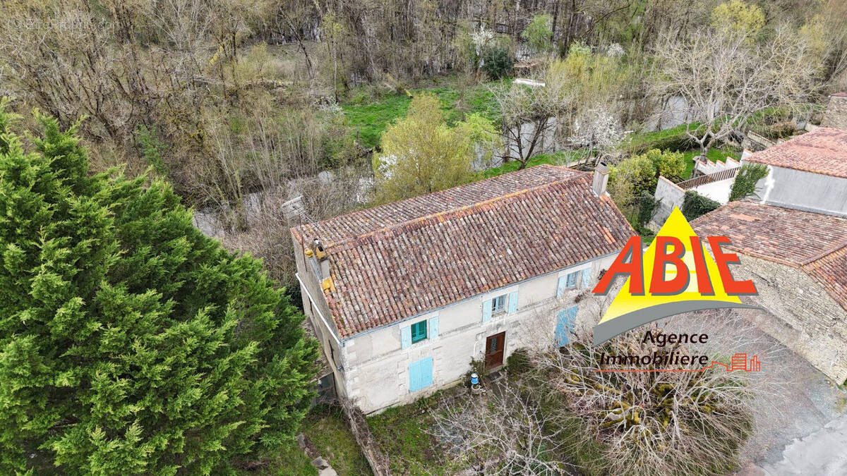 Photo 1 - Maison à ARCAIS