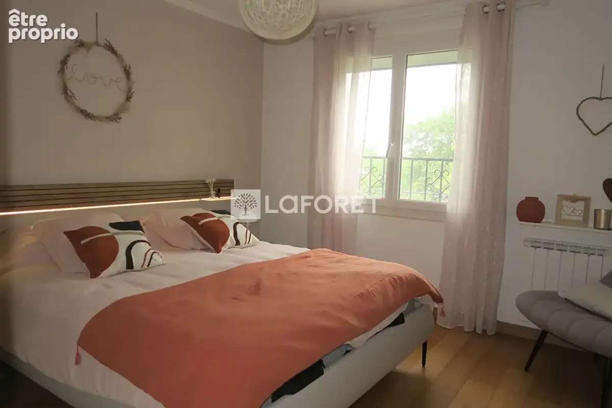 Maison Buxerolles 8 pièce(s) 226 m2 - photo 8