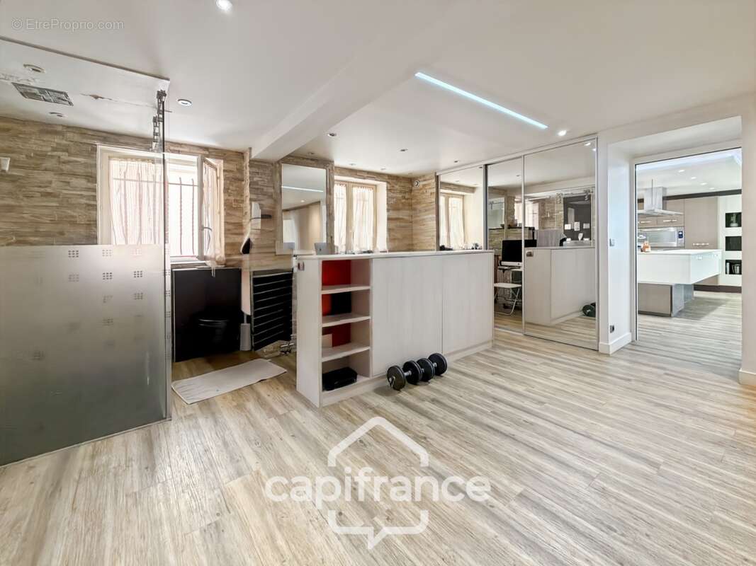 Le perreux sur marne (94) – maison familiale 262,50m² – 4 suites – jardin et piscine hors sol – garage double - photo 16