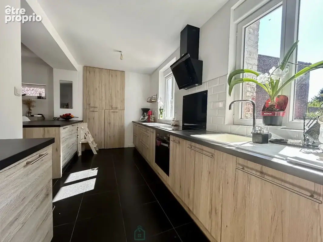 Magnifique fermette rénovée avec grange et dépendances. - photo 3