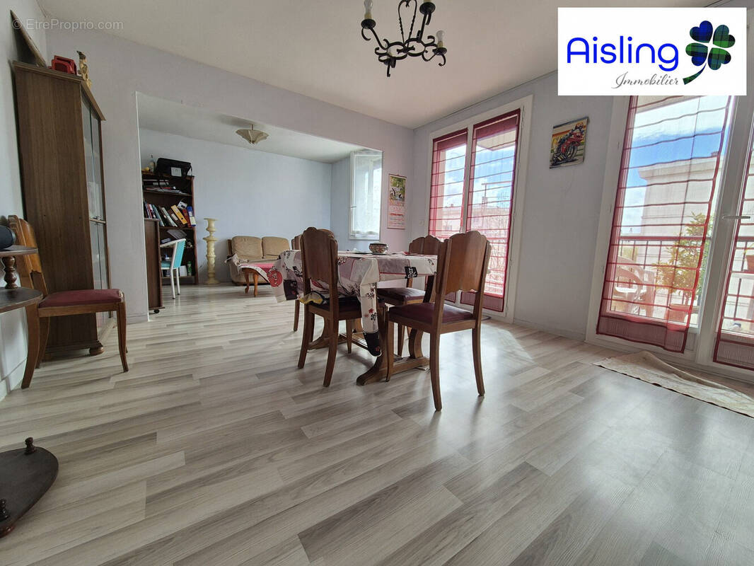 Appartement à JOUE-LES-TOURS