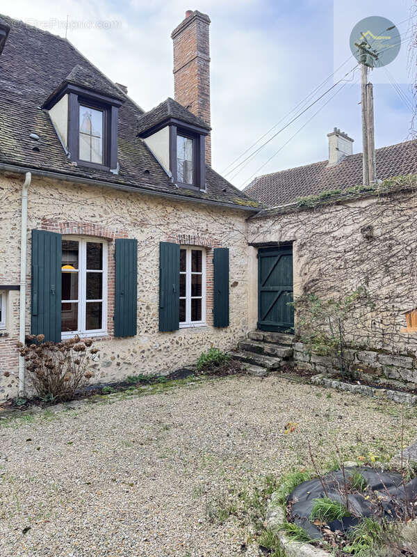 Maison à VOULX