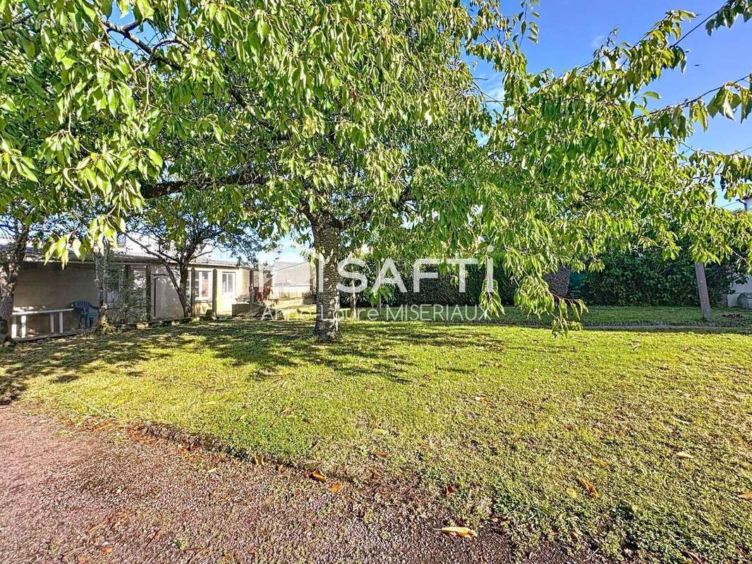 Photo 2 - Maison à LE RHEU