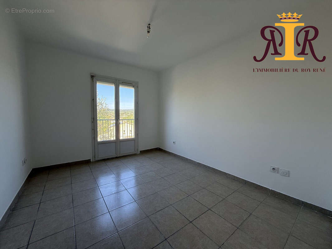 Appartement à PERTUIS