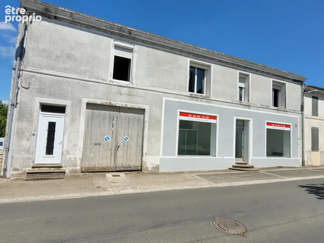 Maison avec fort potentiel + local commercial au centre de Bords - photo 2