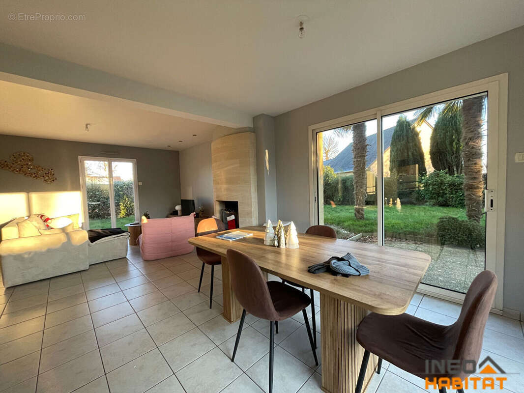 Maison à SAINT-GONDRAN