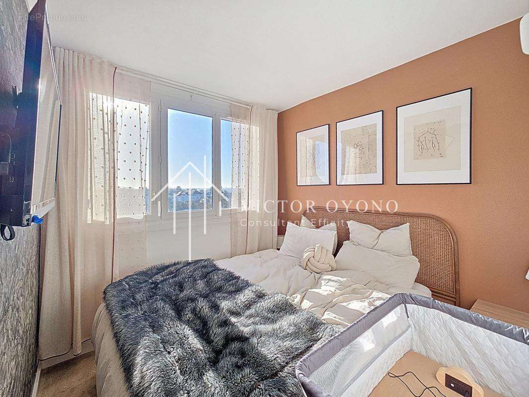 Appartement à SAINT-CYR-SUR-LOIRE