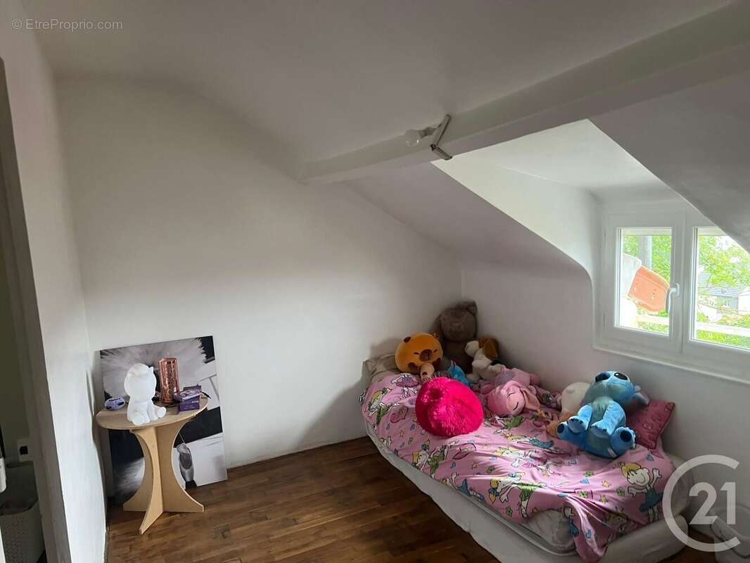 Maison à MARLY-LA-VILLE