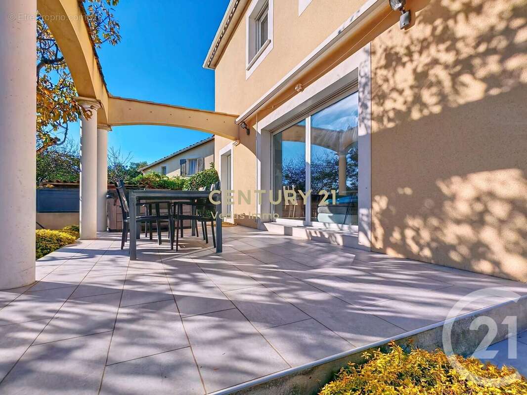 Maison à VILLENEUVE-LES-MAGUELONE