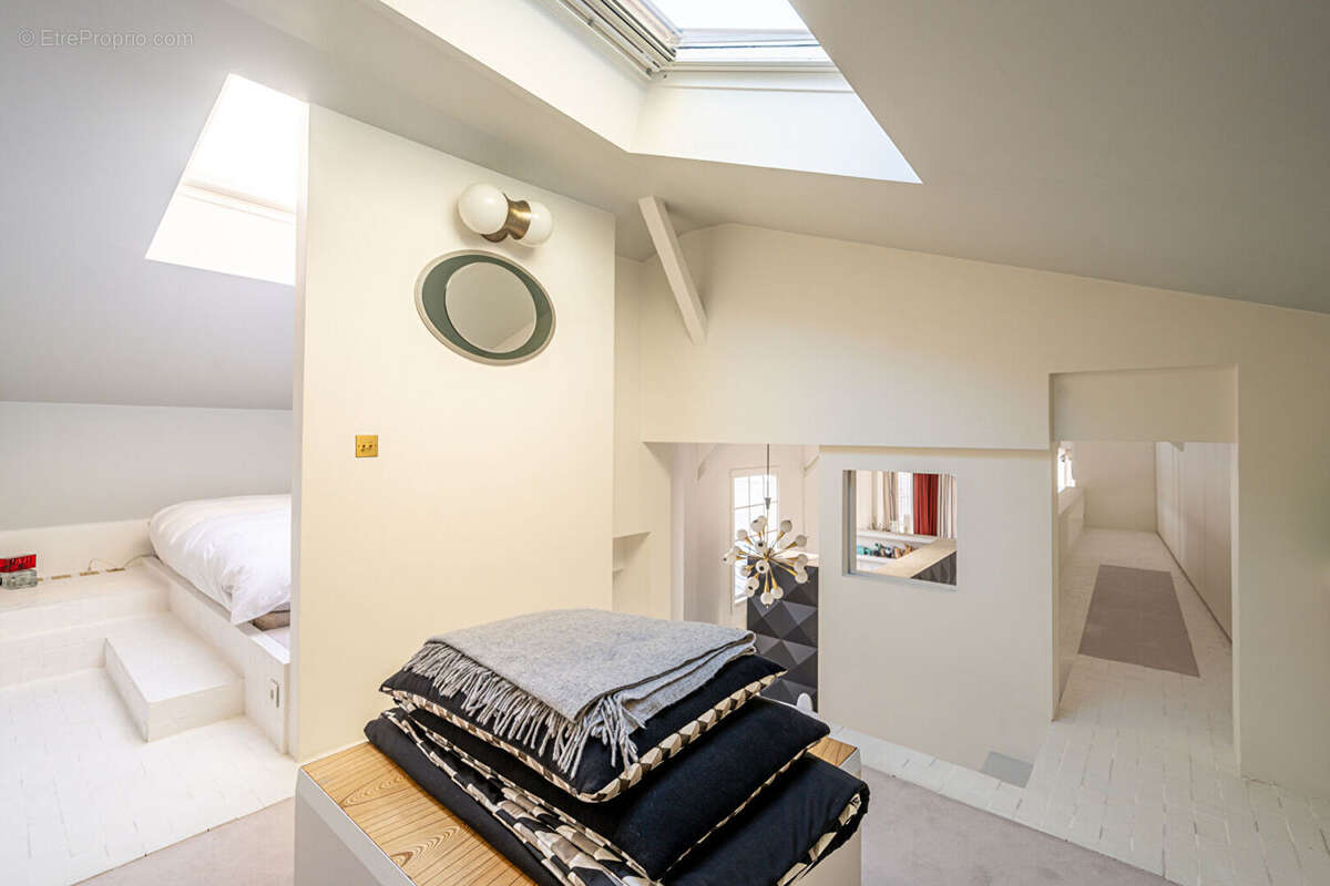 Appartement à PARIS-10E