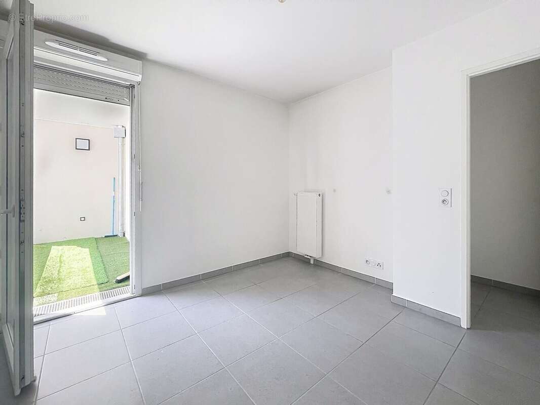 Appartement 42 m² à Montlignon  - photo 8