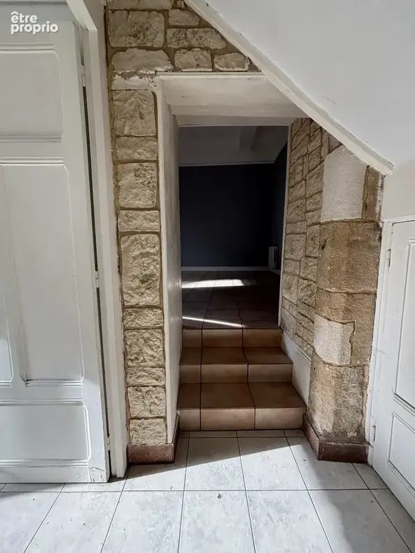 CHATILLON SUR SEINE : Proche du centre ville maison de 90m2rénovée  avec remise et grange de 45m2 - photo 2